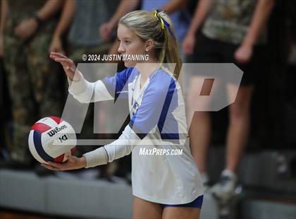 Thumbnail 1 in Benton vs. Lakeside photogallery.