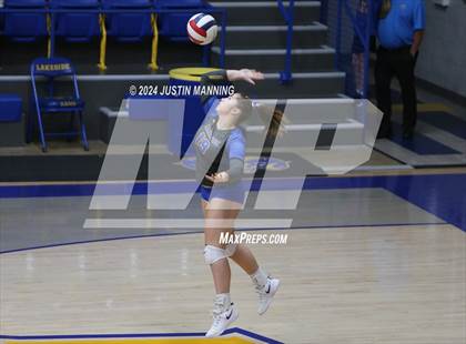 Thumbnail 2 in Benton vs. Lakeside photogallery.