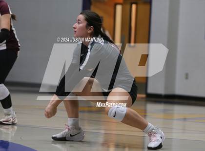 Thumbnail 3 in Benton vs. Lakeside photogallery.