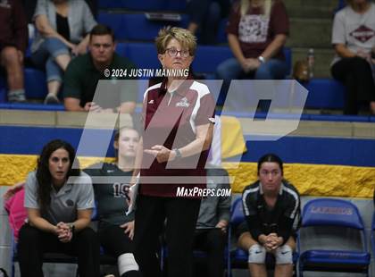 Thumbnail 2 in Benton vs. Lakeside photogallery.