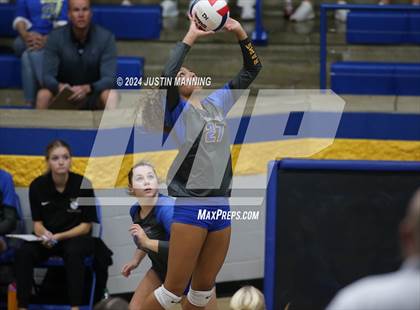 Thumbnail 3 in Benton vs. Lakeside photogallery.