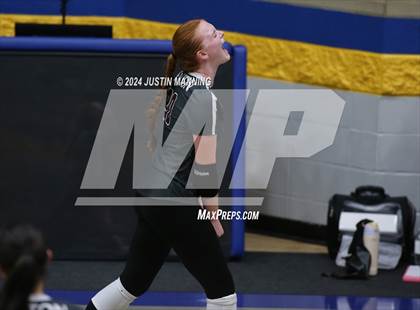 Thumbnail 3 in Benton vs. Lakeside photogallery.