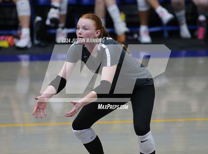 Thumbnail 1 in Benton vs. Lakeside photogallery.