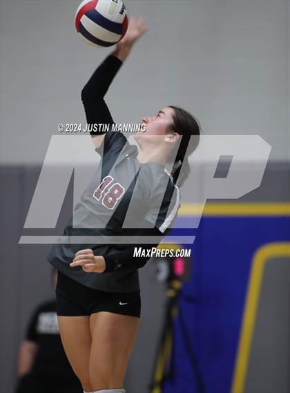 Thumbnail 1 in Benton vs. Lakeside photogallery.
