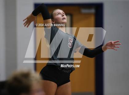 Thumbnail 1 in Benton vs. Lakeside photogallery.