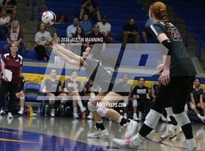 Thumbnail 1 in Benton vs. Lakeside photogallery.
