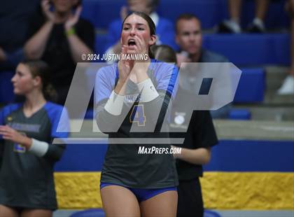 Thumbnail 2 in Benton vs. Lakeside photogallery.