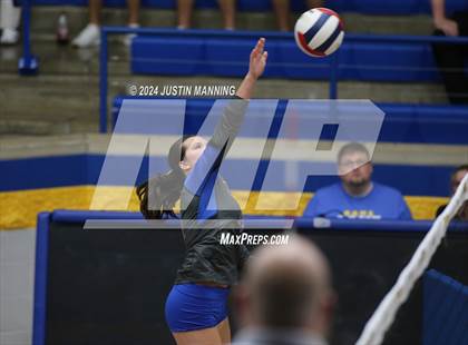 Thumbnail 1 in Benton vs. Lakeside photogallery.