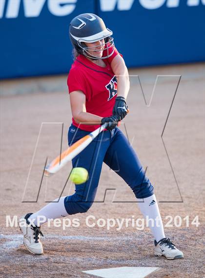 Thumbnail 3 in Pacifica vs King (CIF SS D1 Finals) photogallery.