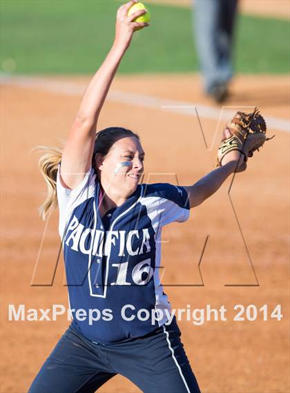 Thumbnail 3 in Pacifica vs King (CIF SS D1 Finals) photogallery.