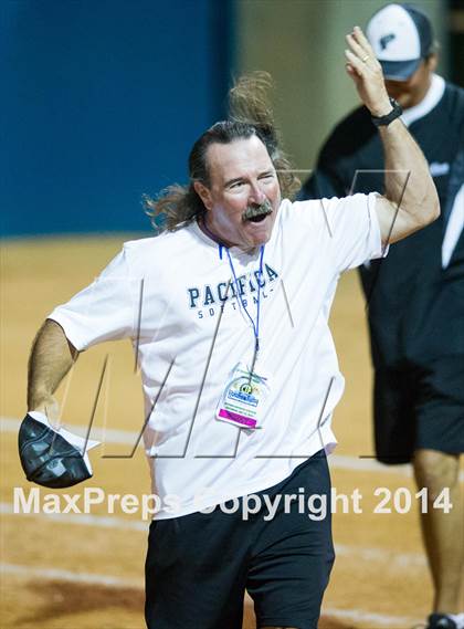 Thumbnail 1 in Pacifica vs King (CIF SS D1 Finals) photogallery.