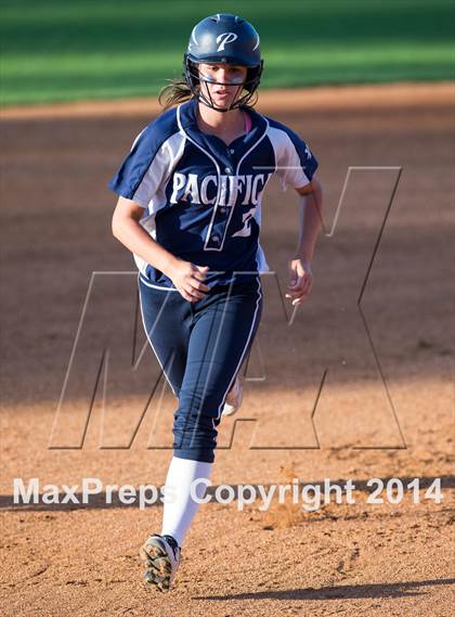 Thumbnail 3 in Pacifica vs King (CIF SS D1 Finals) photogallery.