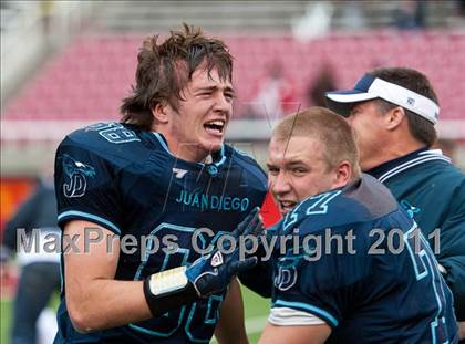 Thumbnail 3 in Hurricane vs. Juan Diego Catholic (UHSAA 3A Final) photogallery.