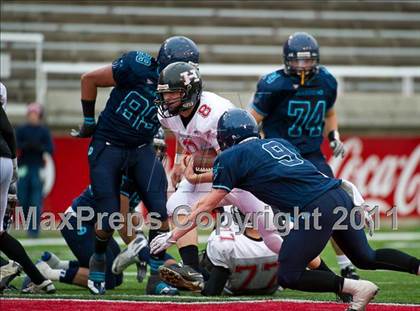 Thumbnail 3 in Hurricane vs. Juan Diego Catholic (UHSAA 3A Final) photogallery.