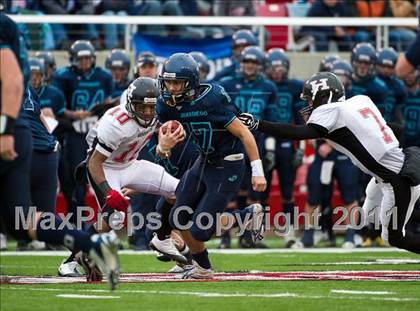 Thumbnail 2 in Hurricane vs. Juan Diego Catholic (UHSAA 3A Final) photogallery.