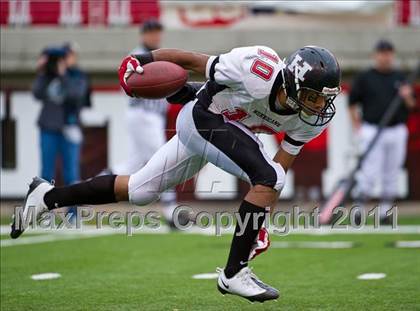 Thumbnail 3 in Hurricane vs. Juan Diego Catholic (UHSAA 3A Final) photogallery.