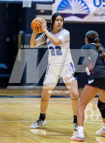 Thumbnail 1 in McDermitt vs. Pyramid Lake (NIAA 1A State Championship) photogallery.