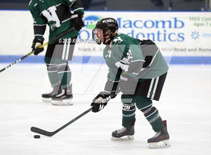 Thumbnail 1 in Novi @ Utica Eisenhower photogallery.