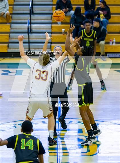 Thumbnail 3 in Roosevelt vs Oxnard (Santa Barbara Holiday Classic) photogallery.