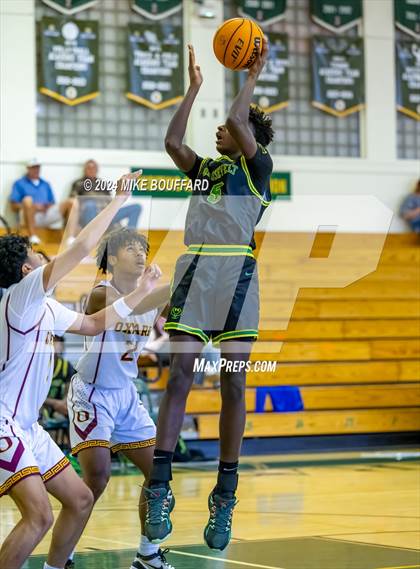 Thumbnail 3 in Roosevelt vs Oxnard (Santa Barbara Holiday Classic) photogallery.