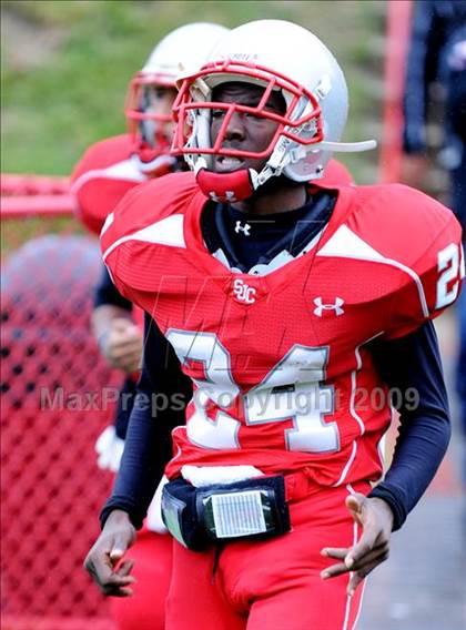 Thumbnail 2 in DeMatha @ St. John's (5 Days 2 Friday) photogallery.