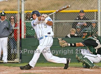 Thumbnail 3 in Heritage vs. De La Salle (CIF NCS D1 Semifinal) photogallery.