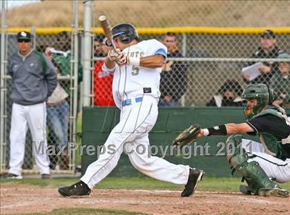 Thumbnail 2 in Heritage vs. De La Salle (CIF NCS D1 Semifinal) photogallery.