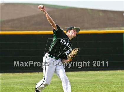 Thumbnail 1 in Heritage vs. De La Salle (CIF NCS D1 Semifinal) photogallery.