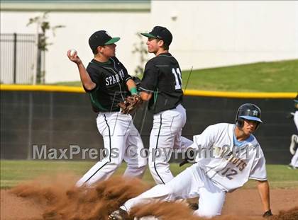 Thumbnail 2 in Heritage vs. De La Salle (CIF NCS D1 Semifinal) photogallery.