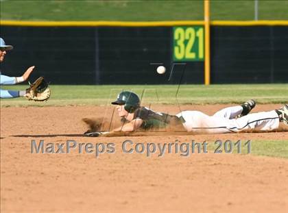 Thumbnail 1 in Heritage vs. De La Salle (CIF NCS D1 Semifinal) photogallery.