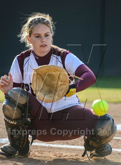 Thumbnail 3 in Rockwall-Heath vs Plano (UIL 5A Area Playoff) photogallery.