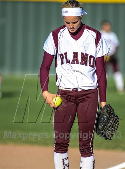 Thumbnail 3 in Rockwall-Heath vs Plano (UIL 5A Area Playoff) photogallery.