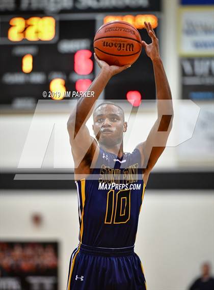 Thumbnail 1 in Stony Point @ Vandegrift photogallery.