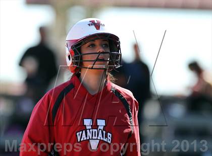 Thumbnail 2 in Van vs Royse City (Forney-North Forney Invitational) photogallery.