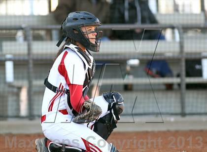 Thumbnail 3 in Van vs Royse City (Forney-North Forney Invitational) photogallery.