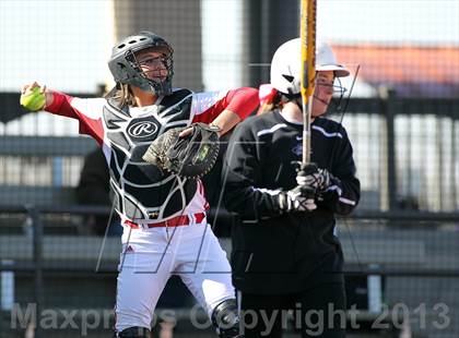 Thumbnail 3 in Van vs Royse City (Forney-North Forney Invitational) photogallery.