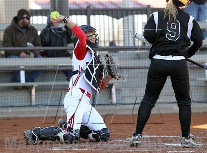 Thumbnail 1 in Van vs Royse City (Forney-North Forney Invitational) photogallery.