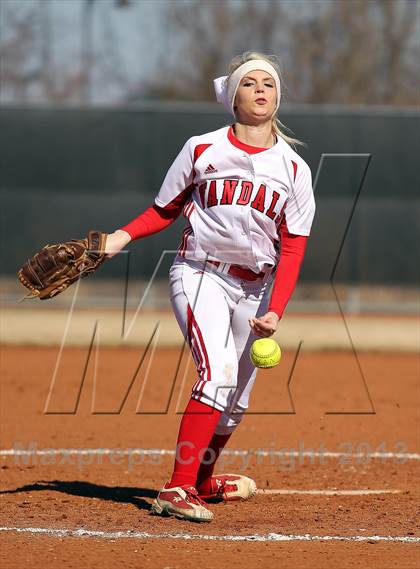 Thumbnail 2 in Van vs Royse City (Forney-North Forney Invitational) photogallery.