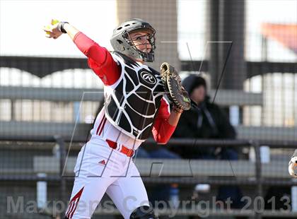 Thumbnail 2 in Van vs Royse City (Forney-North Forney Invitational) photogallery.