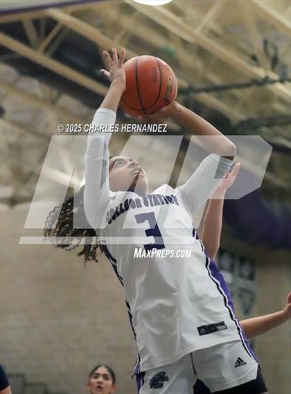 Thumbnail 1 in College Park @ College Station photogallery.