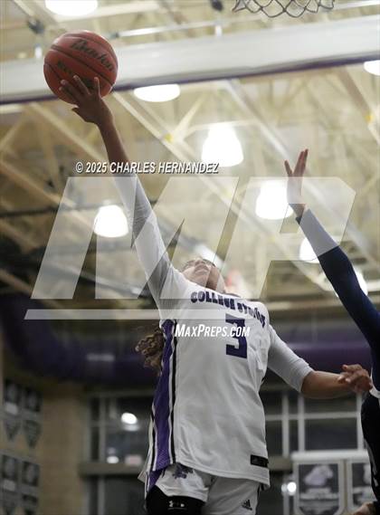 Thumbnail 2 in College Park @ College Station photogallery.