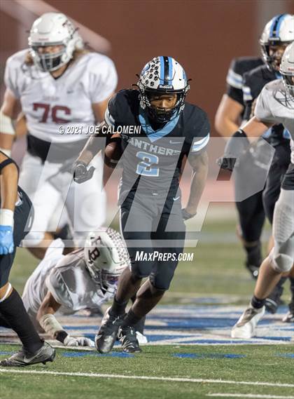 Thumbnail 2 in Flour Bluff vs Paetow (UIL 5A D1 State Semifinal) photogallery.