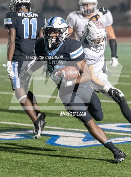 Thumbnail 2 in Flour Bluff vs Paetow (UIL 5A D1 State Semifinal) photogallery.