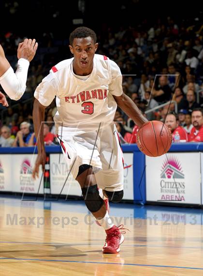 Thumbnail 2 in Etiwanda vs. Mater Dei (CIF SoCal Regional Open Division Final) photogallery.