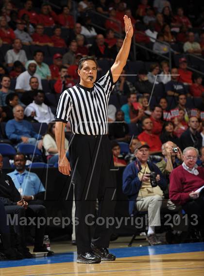 Thumbnail 2 in Etiwanda vs. Mater Dei (CIF SoCal Regional Open Division Final) photogallery.