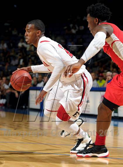 Thumbnail 1 in Etiwanda vs. Mater Dei (CIF SoCal Regional Open Division Final) photogallery.