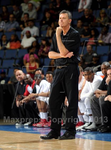 Thumbnail 3 in Etiwanda vs. Mater Dei (CIF SoCal Regional Open Division Final) photogallery.