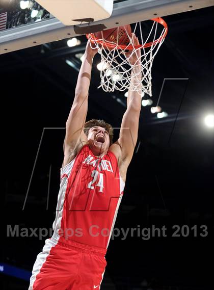 Thumbnail 1 in Etiwanda vs. Mater Dei (CIF SoCal Regional Open Division Final) photogallery.