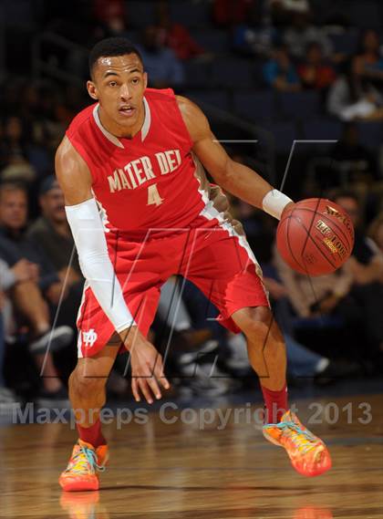 Thumbnail 3 in Etiwanda vs. Mater Dei (CIF SoCal Regional Open Division Final) photogallery.