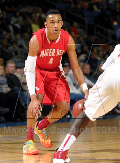 Thumbnail 2 in Etiwanda vs. Mater Dei (CIF SoCal Regional Open Division Final) photogallery.